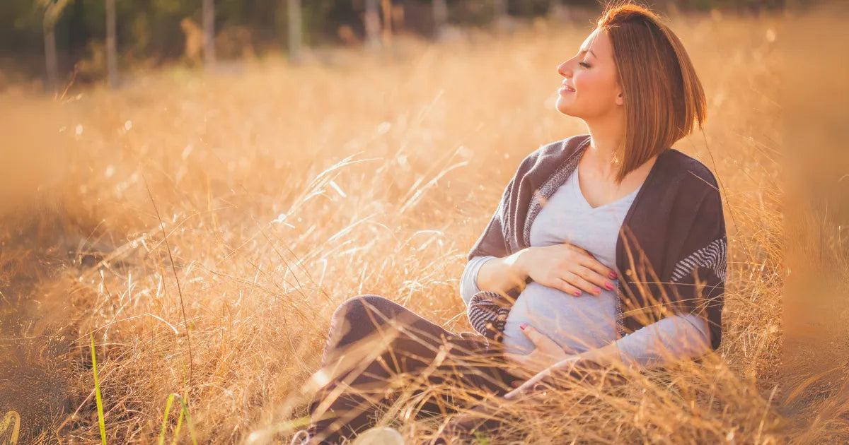 Flaunt Your Pregnancy Style With These Holiday Season Tips