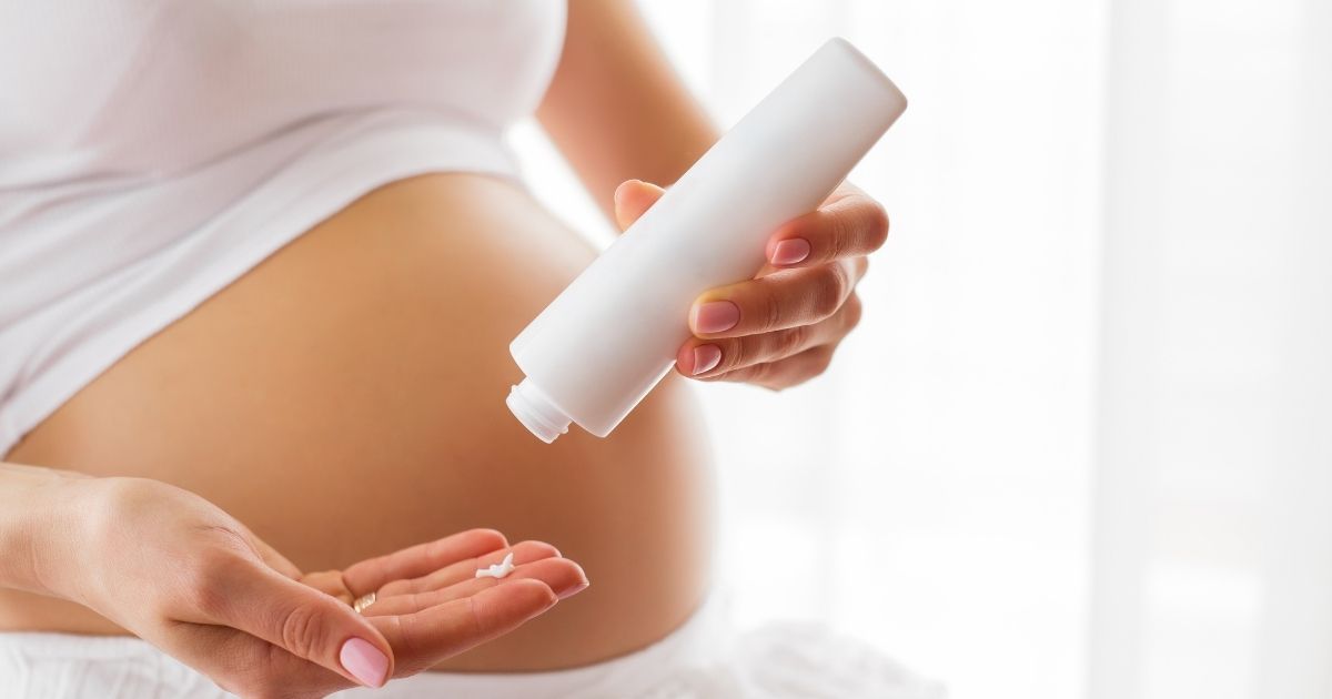 3 Tips To Minimise Pregnancy Stretch Marks